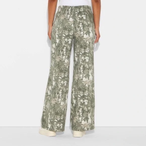 Formula 1 Racing Division Camo Sweatpants Womens XL Green F1 Hybrid Apparel NWT - Picture 2 of 7